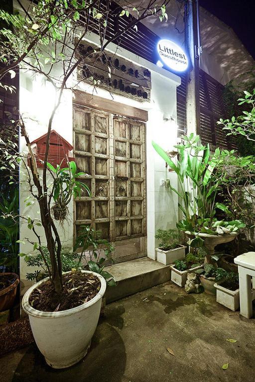 Littlest Guesthouse Bangkok Ngoại thất bức ảnh